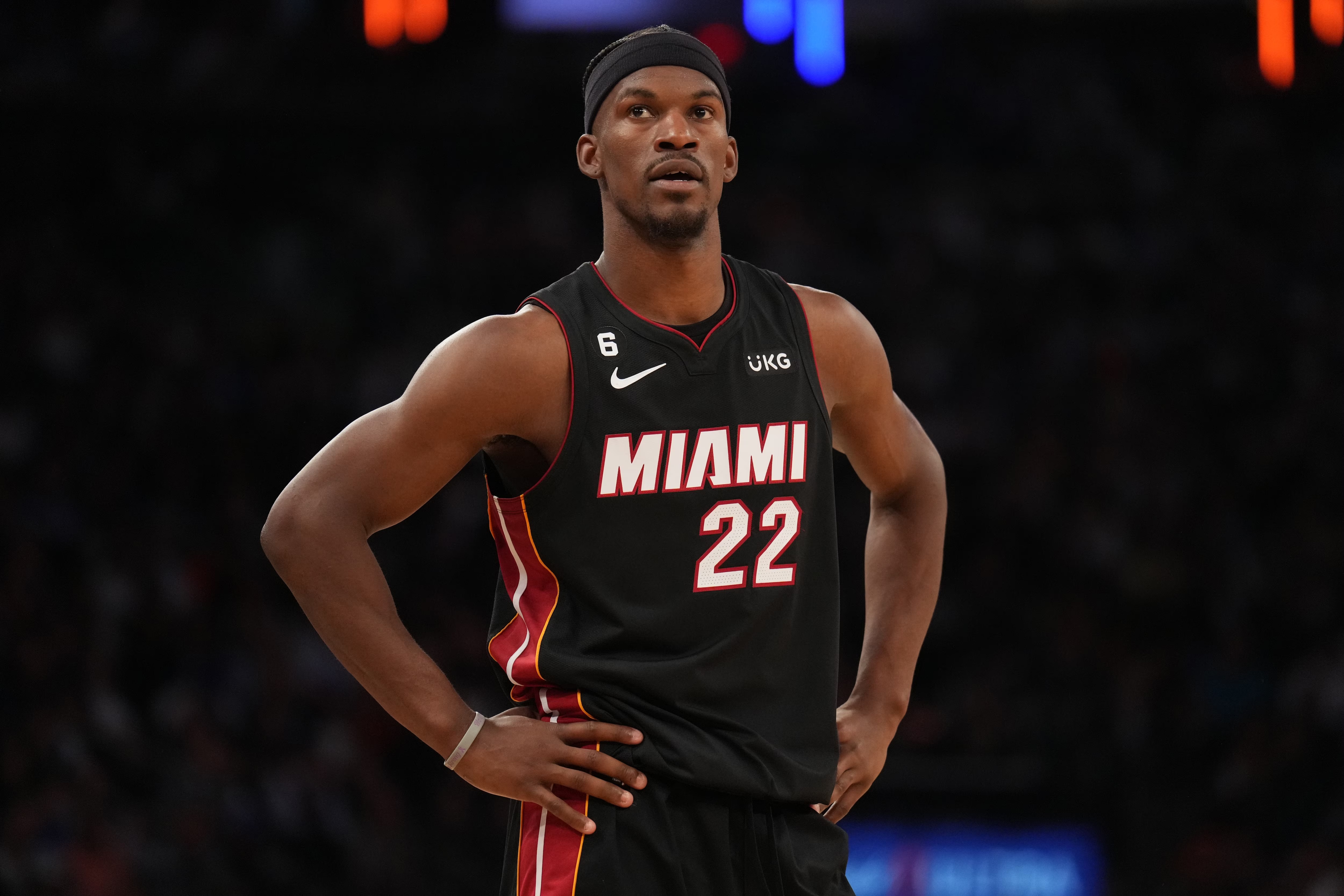 关于热火球员活跃场上，持续贡献关键进球的信息