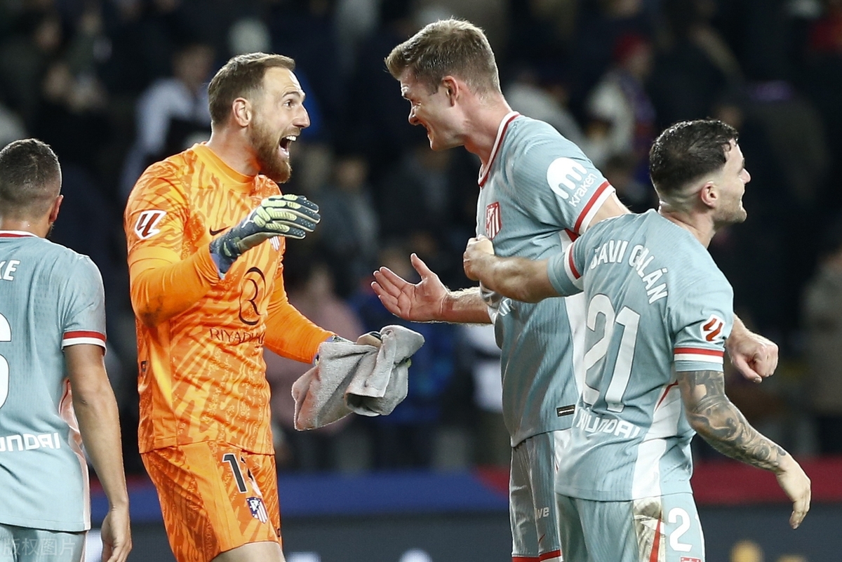 关于巨头对决，看谁能在赛场上占据主动的信息