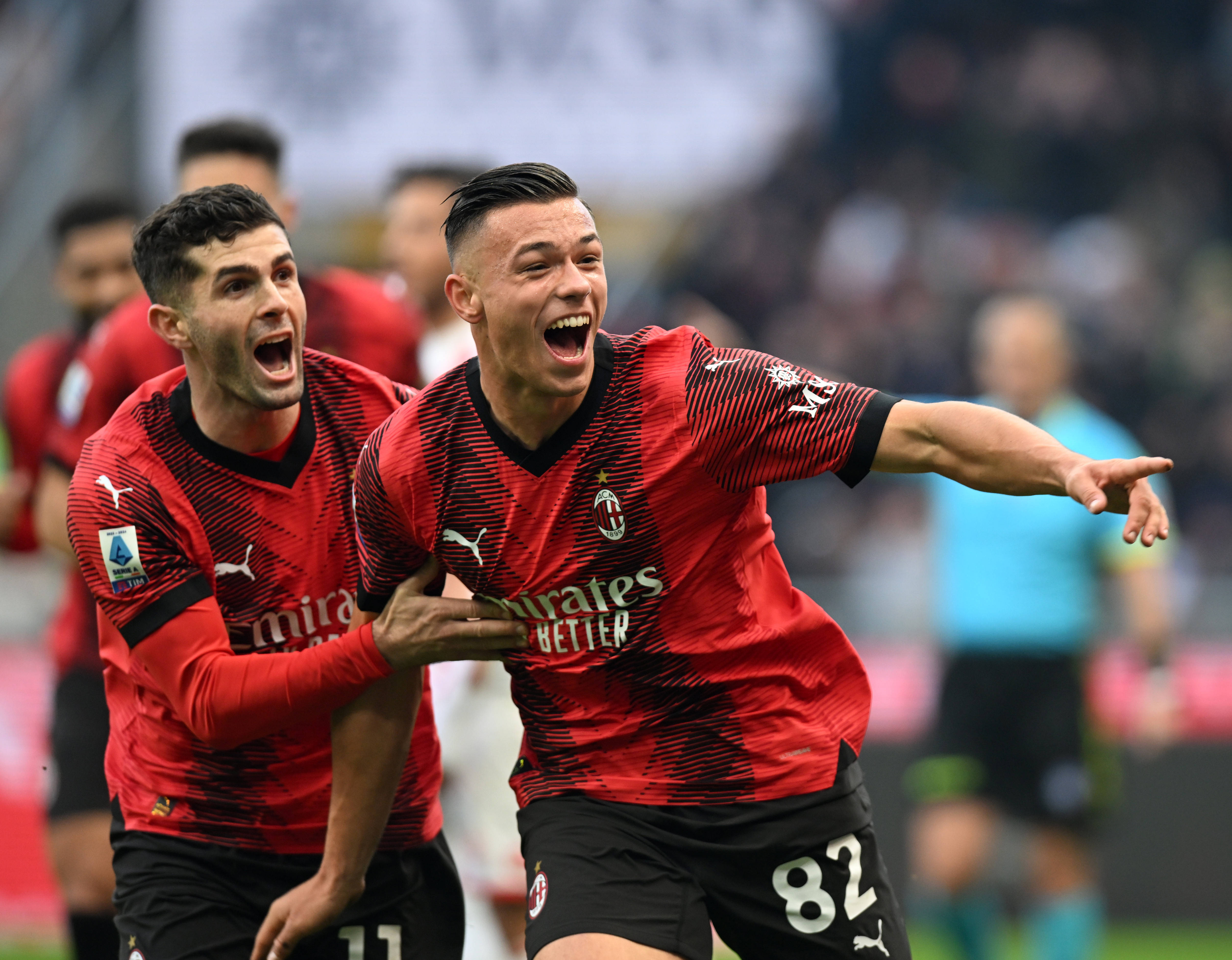 关于AC米兰在比赛中获胜，取得了关键的三分的信息