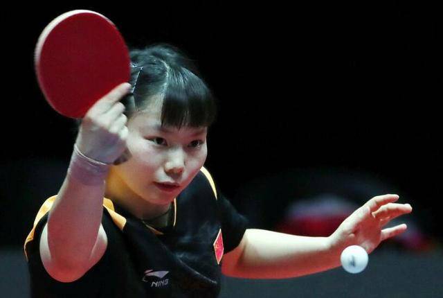 南非田径女将力挫强敌，夺得冠军头衔