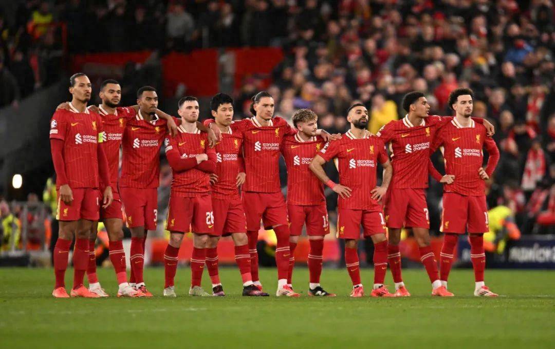 包含西汉姆联主场战胜富勒姆，取得胜利的词条