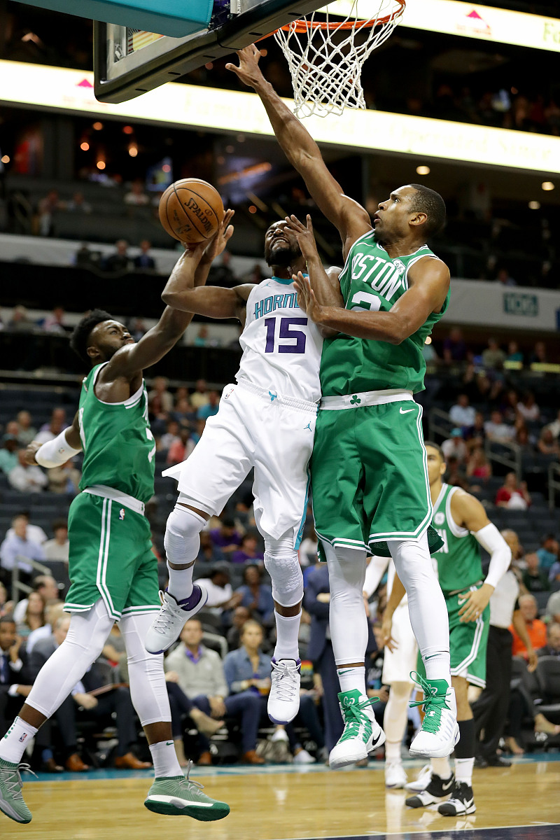 北京队完胜雷霆，塔图姆惊艳四座的简单介绍