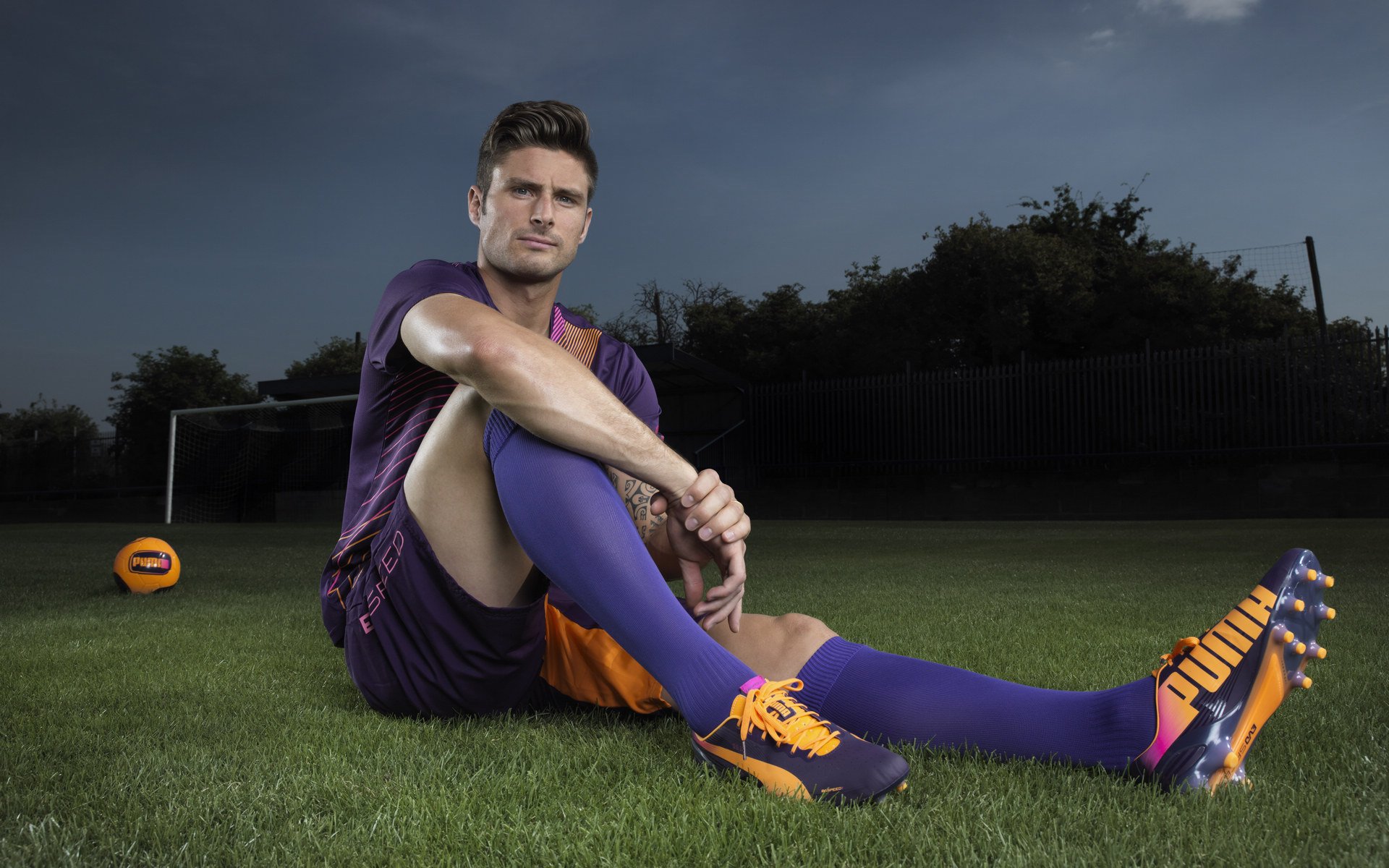 绿茵棋局，当巴斯托尼的沉默成为巴黎圣日耳曼的喧嚣