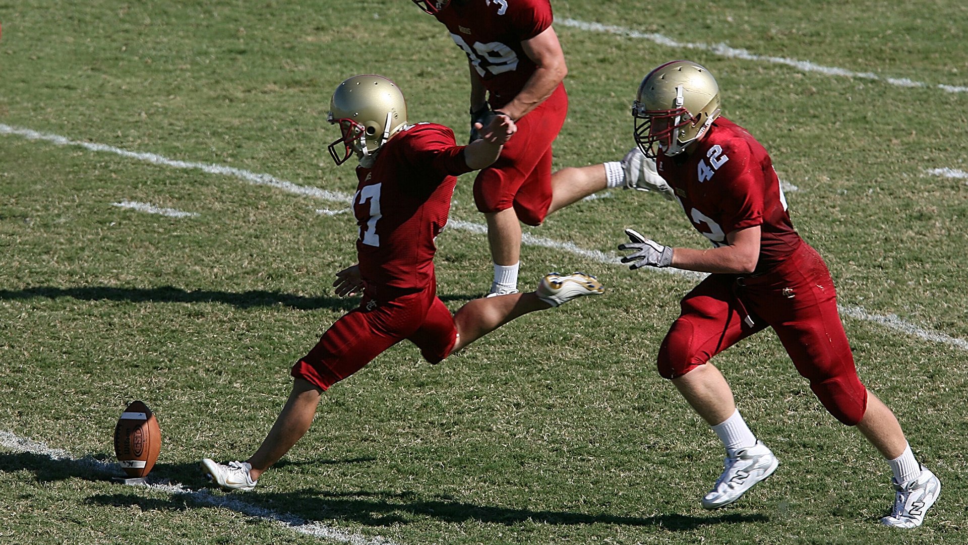 突尼斯横扫阿尔及利亚，北非德比引爆美加墨世界杯焦点战