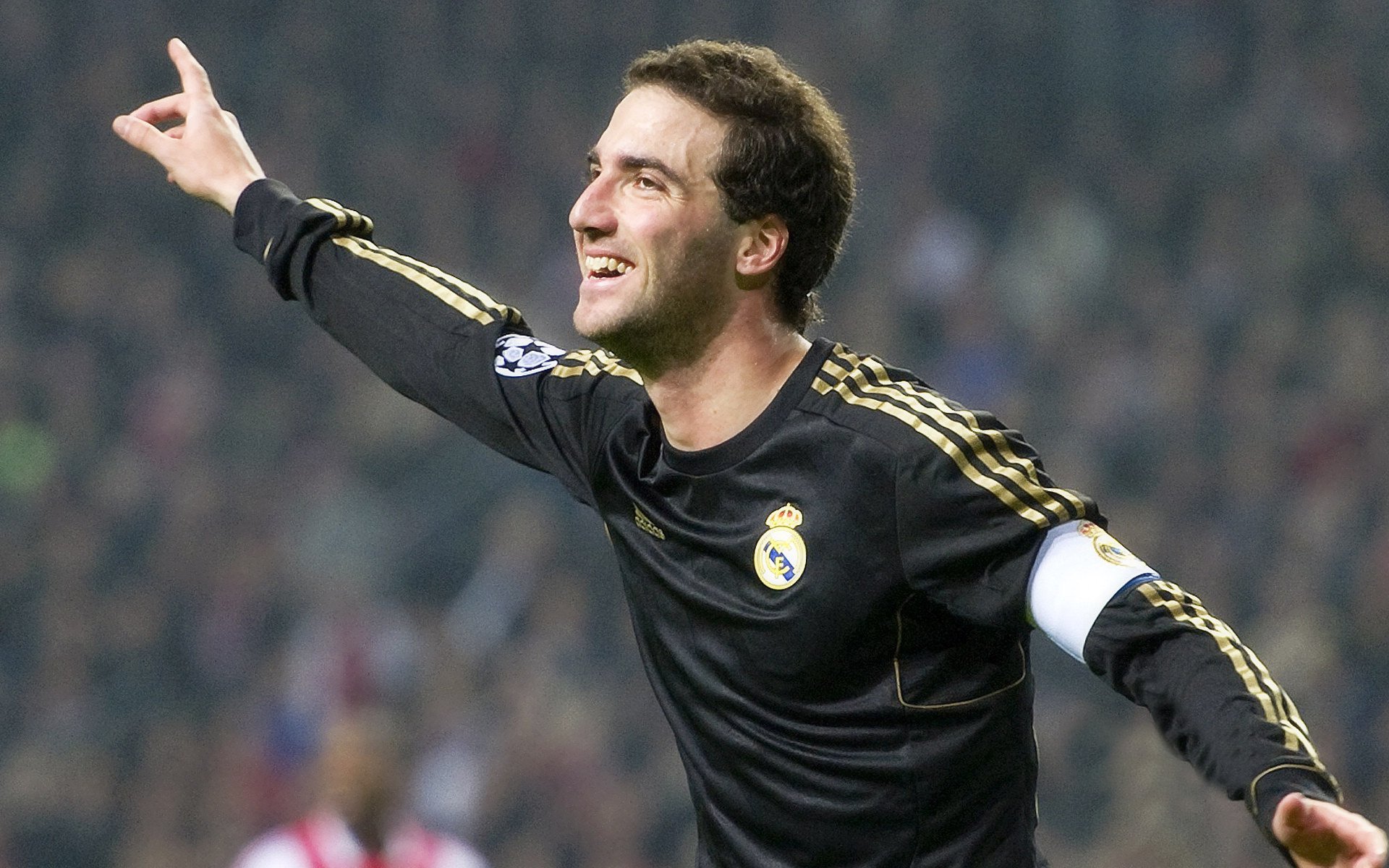 奥纳纳神级扑救锁定胜局，利物浦压哨绝杀亚特兰大演绎欧冠经典