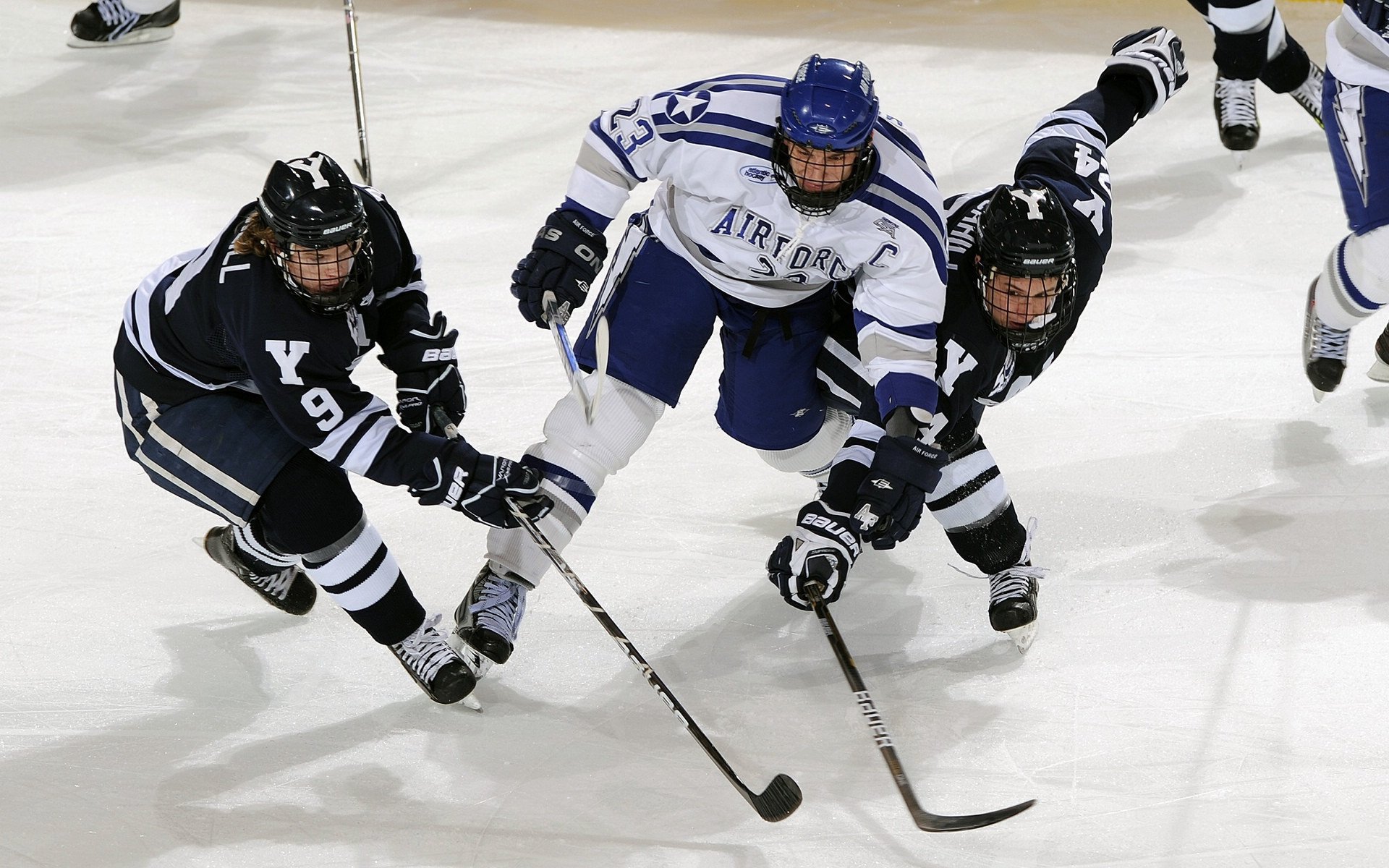 斯通斯爆发！牙买加新星绝杀比利亚雷亚尔，改写欧冠历史之夜
